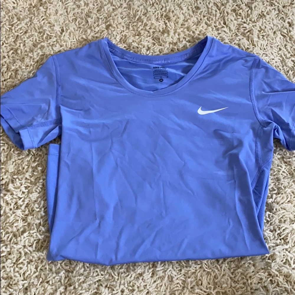 Nike Pro Short sleeve Size M